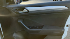 Volkswagen T-Roc 1.0 TSI Life 5dr Petrol Hatchback